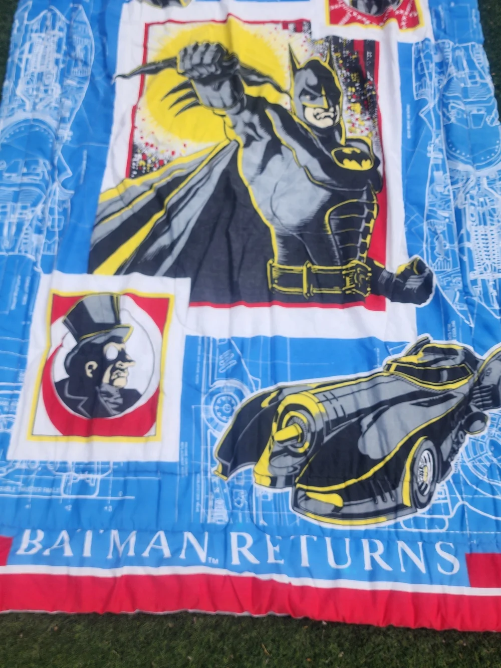 Vintage 1991 Batman Returns DC Comic Comforter Blanket, 84